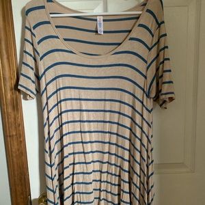 LuLaRoe Perfect T